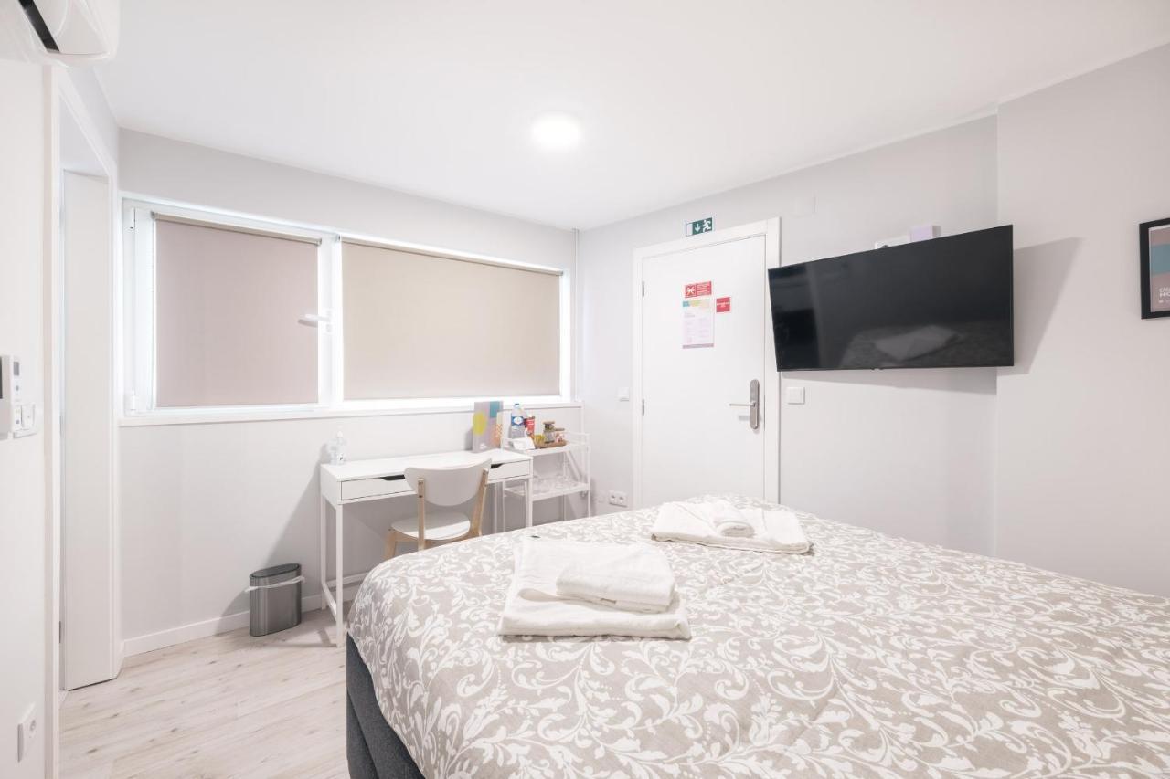 Olala Oriente Suites Iii Pensión