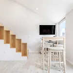 Olala Lisbon Oriente Suites III